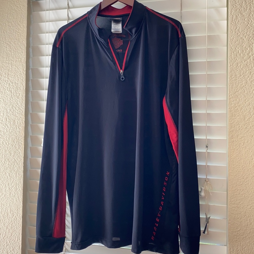 Harley Davidson Black & Red Long Sleeve Athletic style shirt